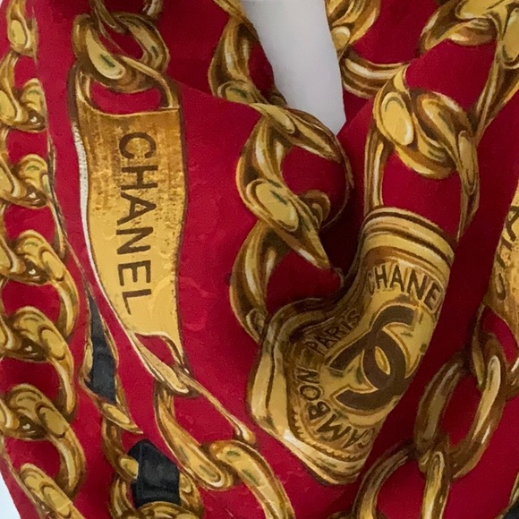 Chanel 31 Rue Cambon Paris Chain Link Silk Scarf - Picture 3 of 10